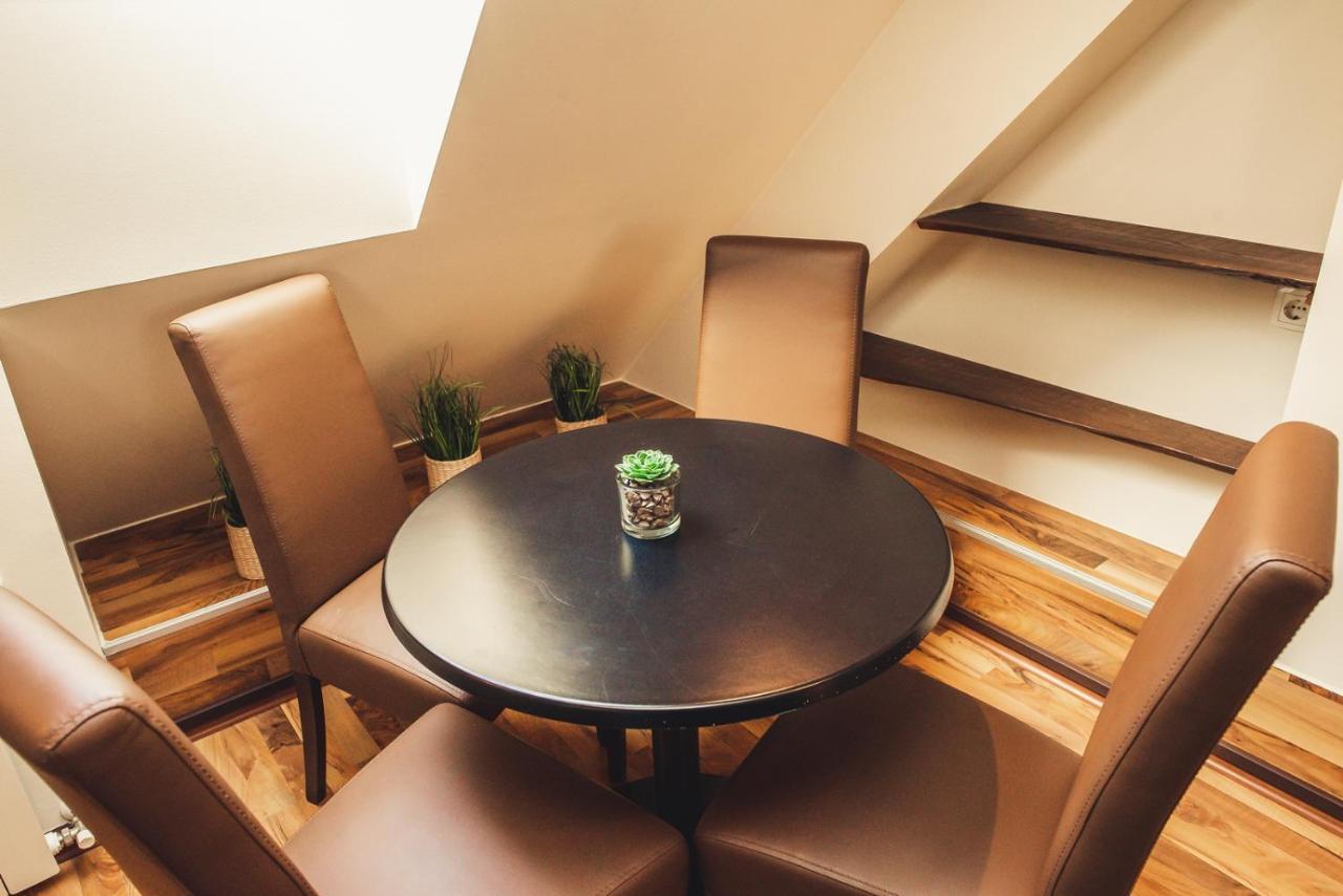 Skol Apartment S Parkiriscem Celje Eksteriør bilde